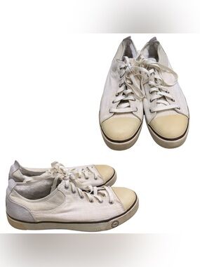 UGG Canvas Low-Top Sneakers in White and Beige S9